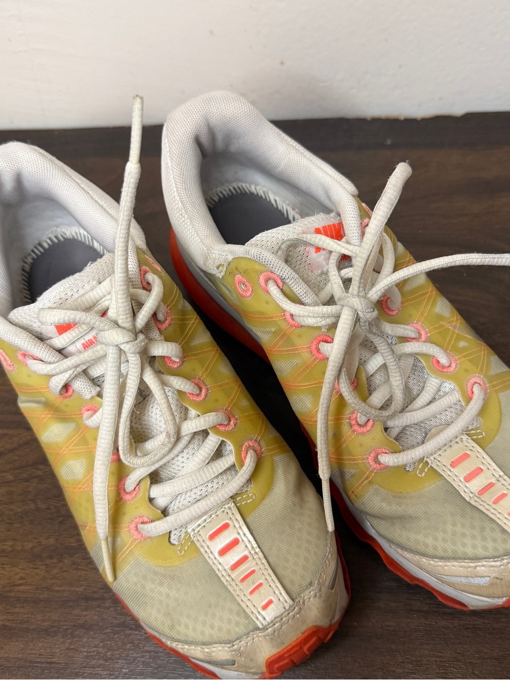 Nike Air Max 2013 Sunset Pink Orange Gradient Running Shoes Women's Size 6.5